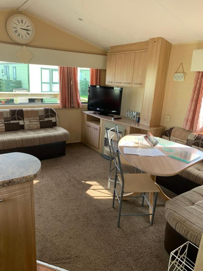 Maryport Holiday Park Drummore Exterior photo